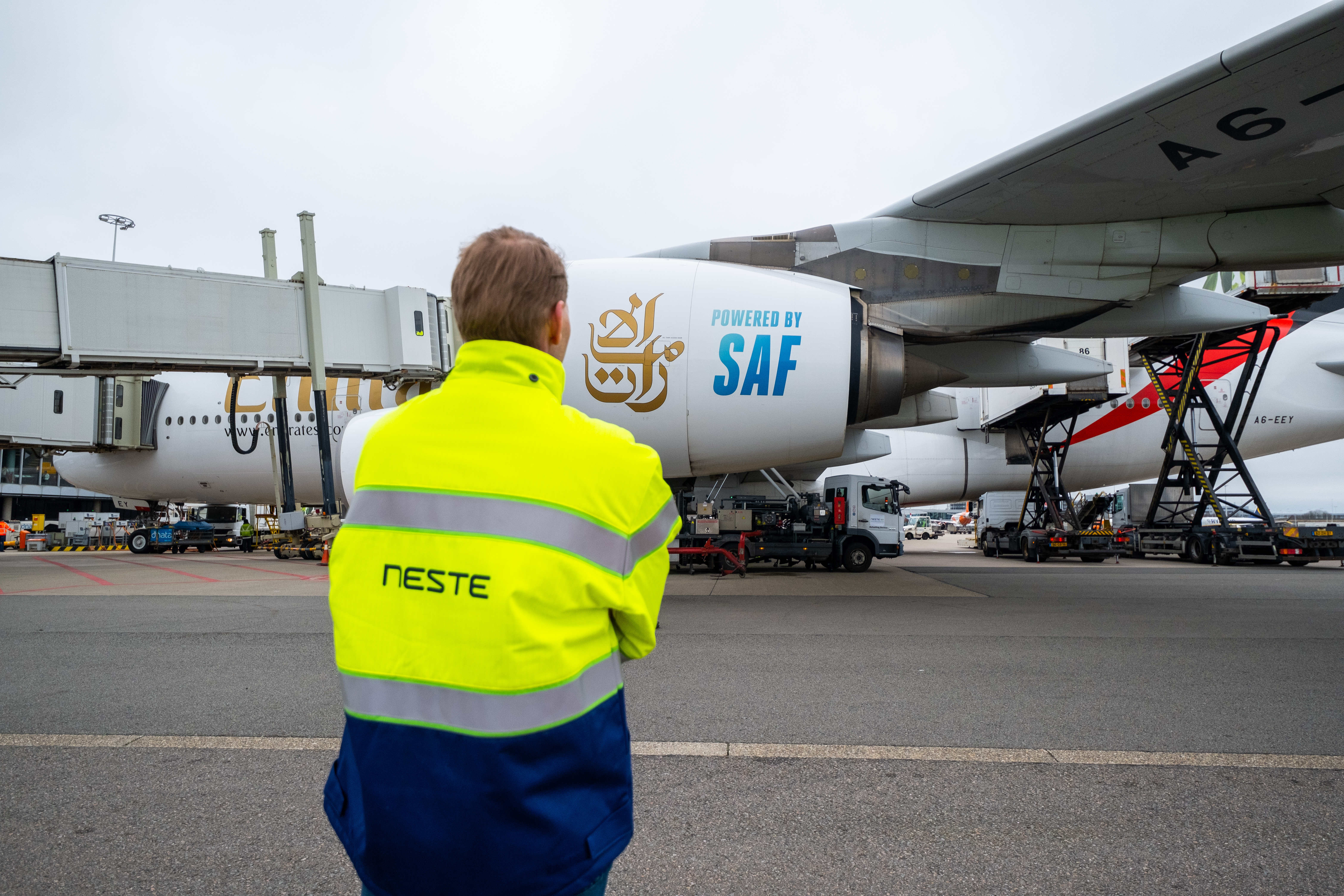 Emirates, Amsterdam Schiphol Havalimanı’ndaki Uçuşları için Sürdürülebilir Havacılık Yakıtı Tedarikine Başladı