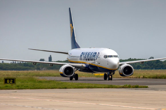 Ryanair Holdings Ordered 300 new Boeing 737-MAX-10 Aircraft