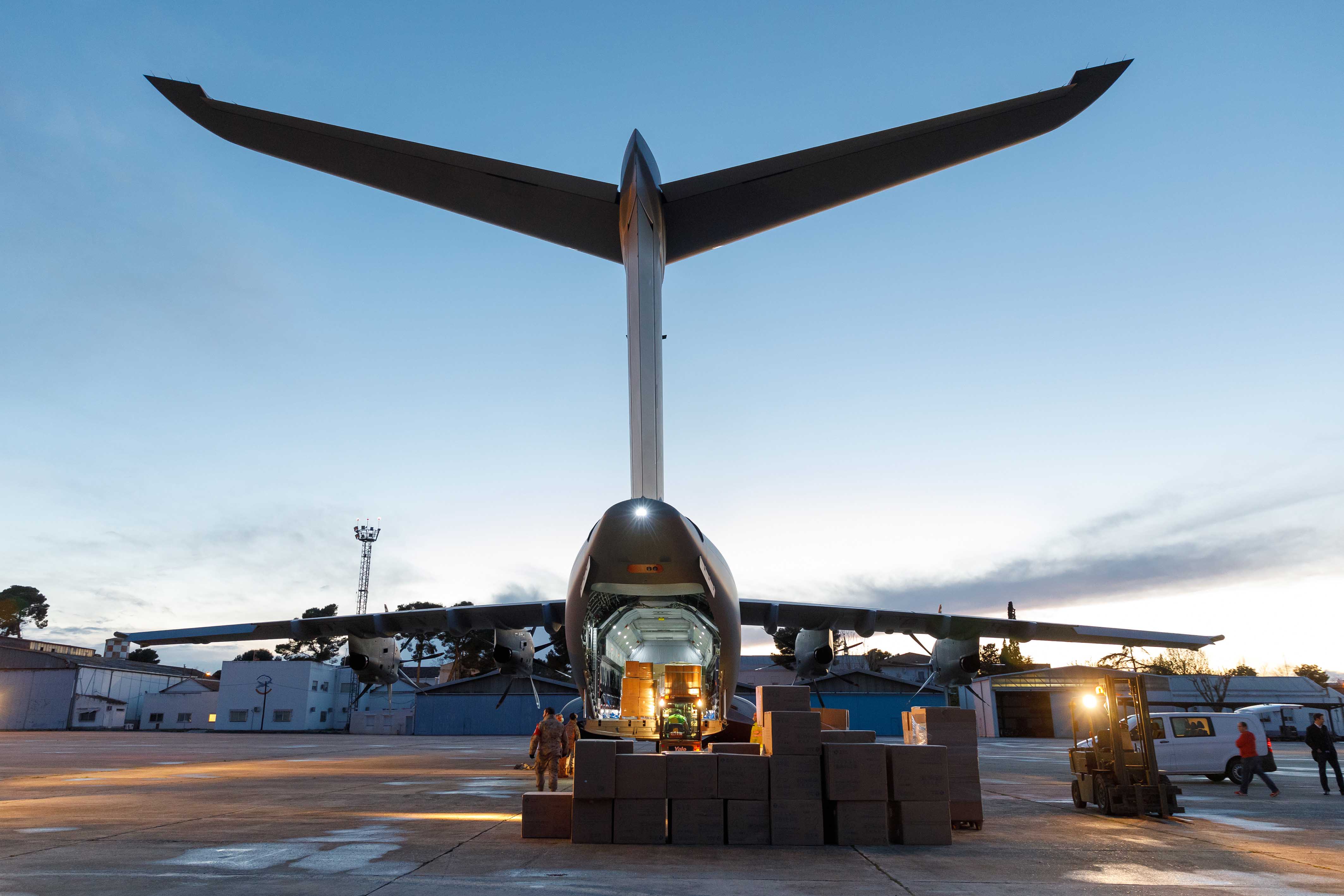 Airbus A400M transports masks to Spain in support of COVID-19 crisis efforts