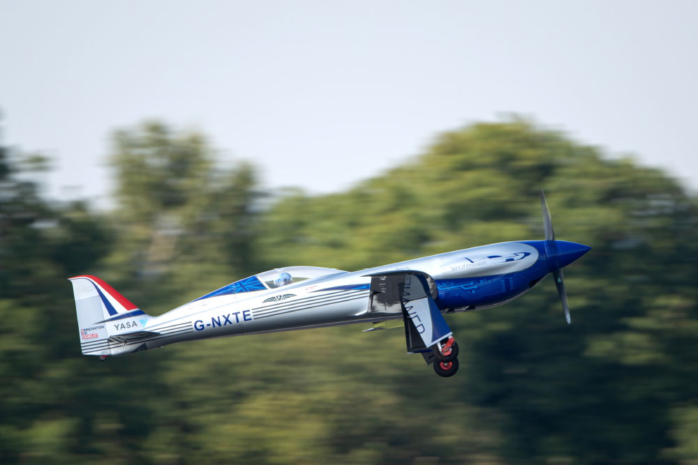Rolls Royce’s All-Electric ‘Spirit of Innovation’ Takes to the Skies for the First Time 